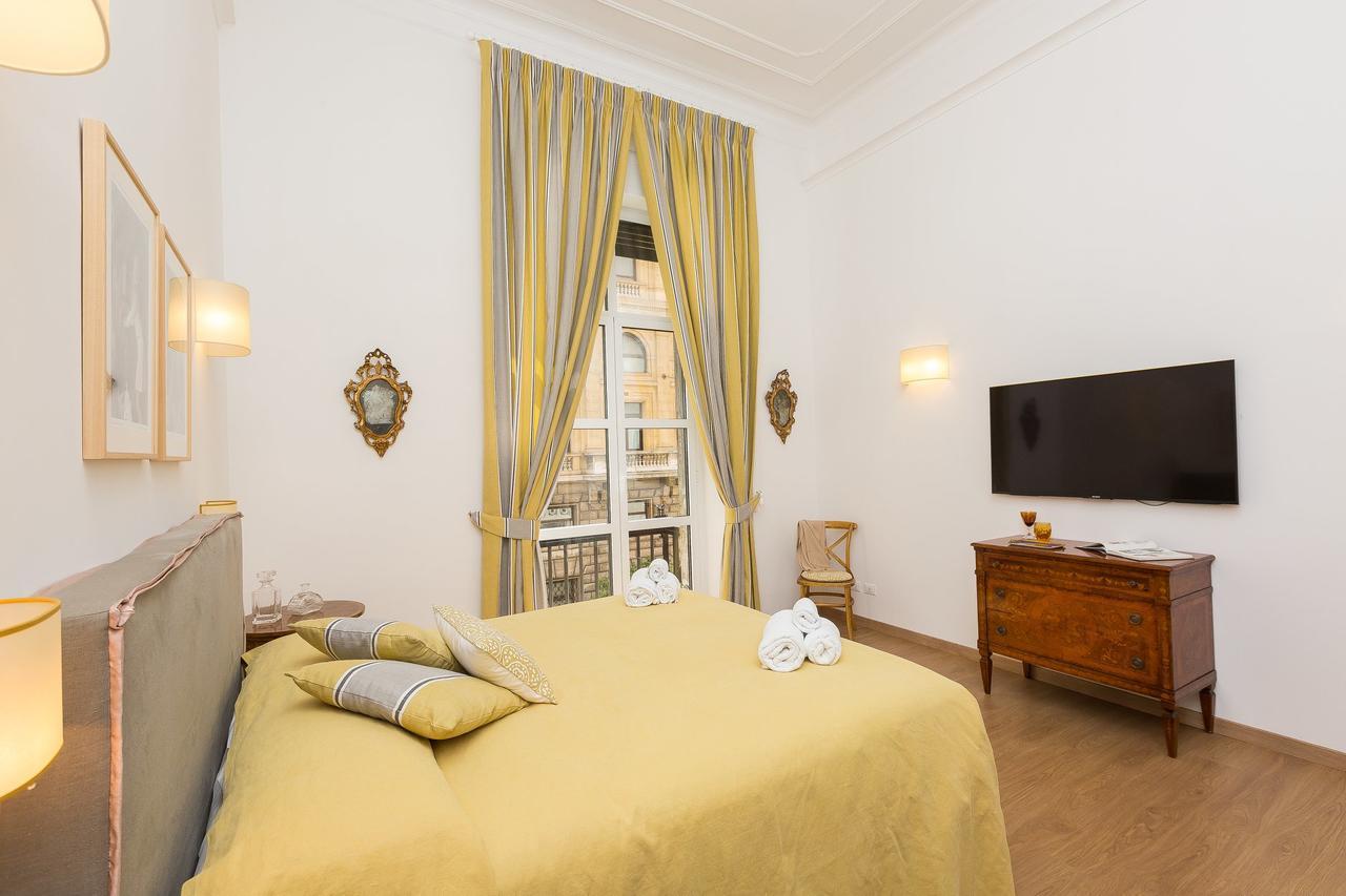 Prestigious Apartment Via Barberini Rome Exterior photo