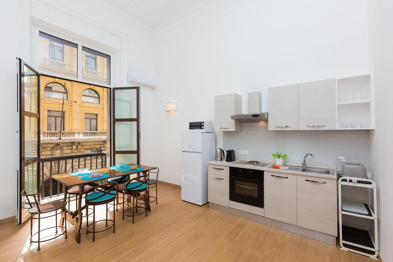 Prestigious Apartment Via Barberini Rome Exterior photo